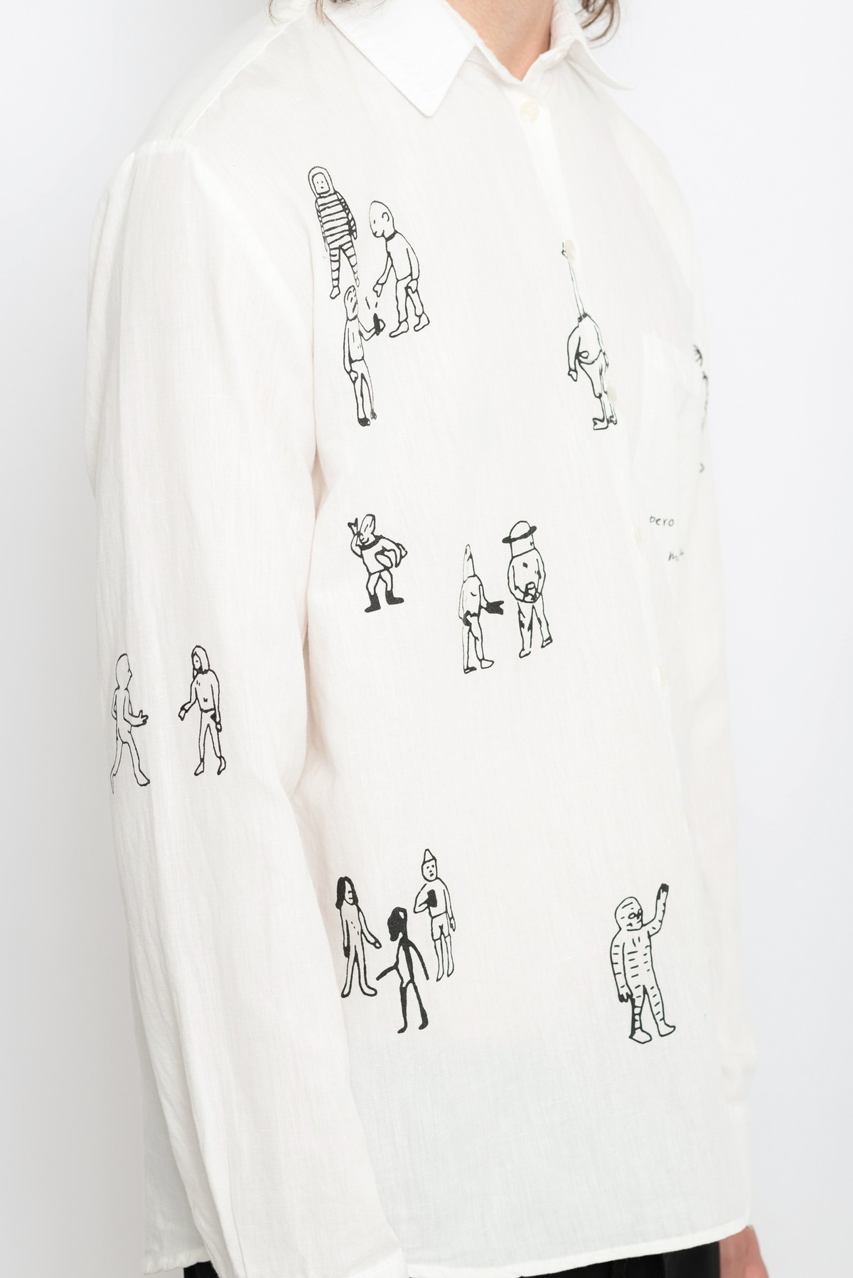 camisa oversized em tecido de cânhamo ilustrações Estela May