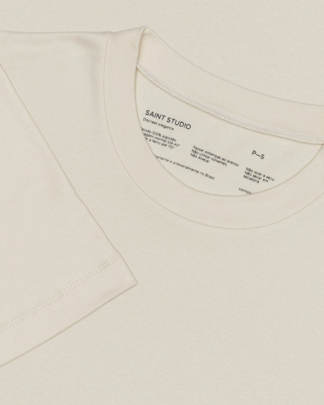 Foto do produto Camiseta Over Suedine Pima Off White